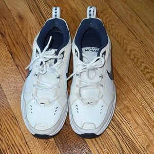 New Balance Monarch Air size 11 (women’s)